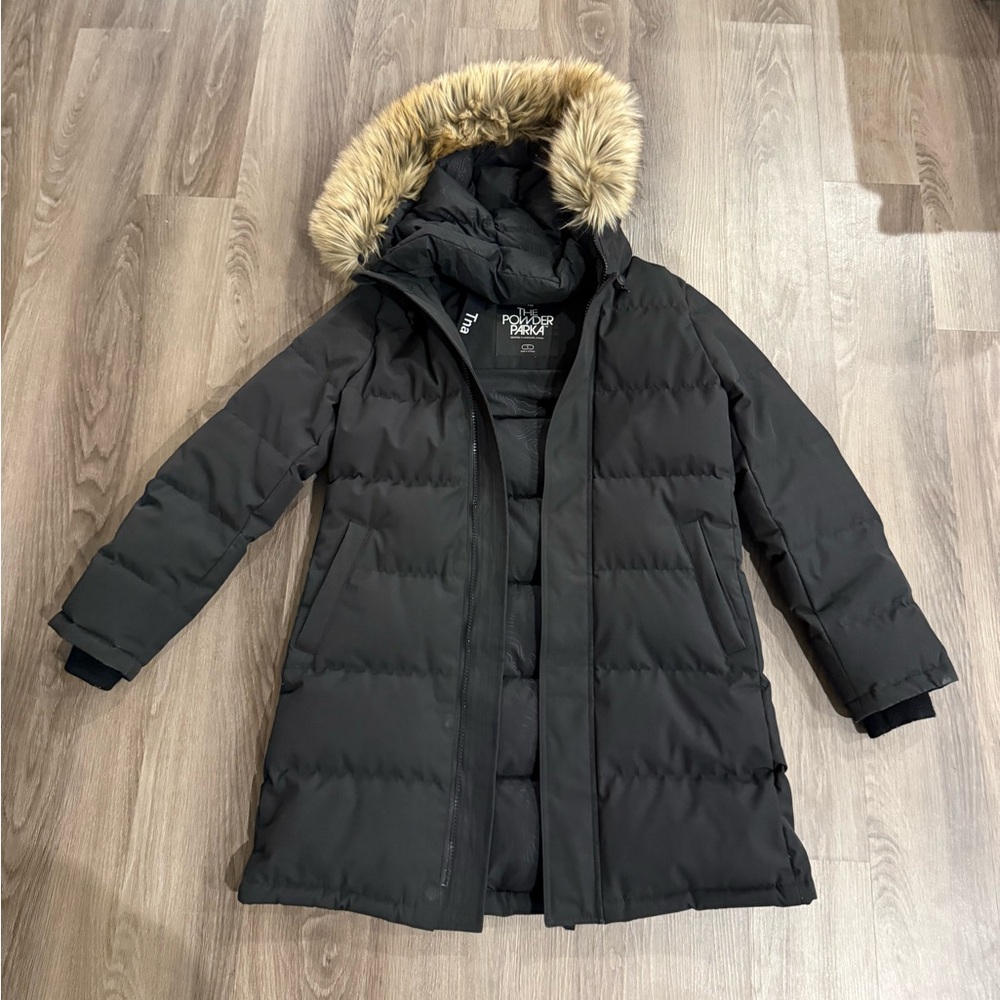 Aritzia Powder Parka Mid length size S in black